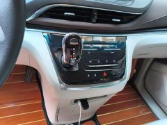 Buick GL8 Land Business Class Smart Edition - ფოტო 15