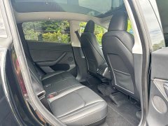 Tesla Model Y Rear-Wheel Drive - ფოტო 10