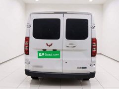 Wuling Yangguang 2024 300km Comfort Passenger Van 75kW - ფოტო 3
