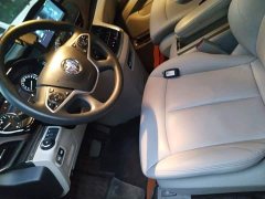 Buick GL8 Land Business Class Smart Edition - ფოტო 11