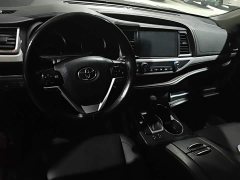 Toyota Highlander 2.0T AWD Luxury 7-Seater - ფოტო 11