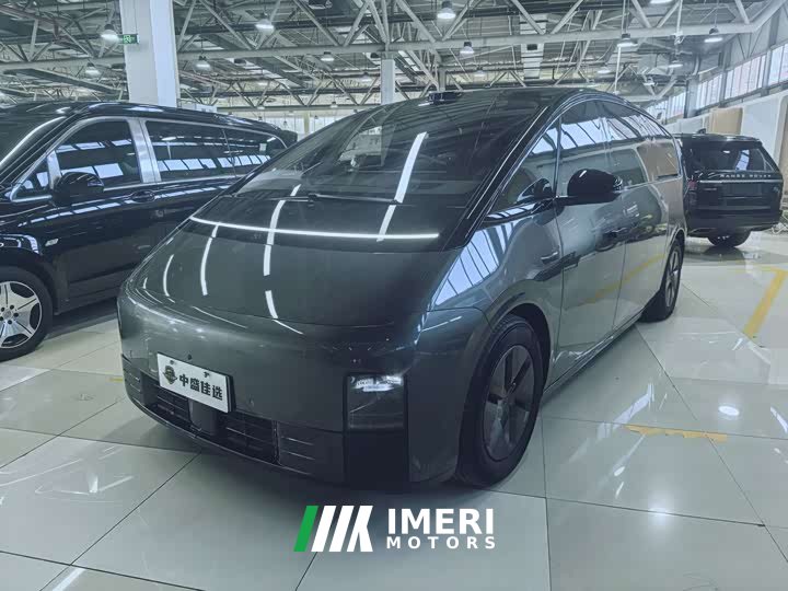 Li Auto MEGA 2025 Home Family Edition - ავტომობილი ჩინეთიდან