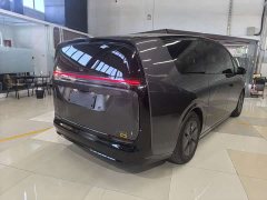 Li Auto MEGA 2025 Home Family Edition - ფოტო 13