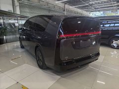 Li Auto MEGA 2025 Home Family Edition - ფოტო 15