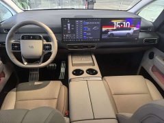 Li Auto MEGA 2025 Home Family Edition - ფოტო 6