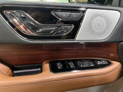 Lincoln Navigator 2022 3.5T Prestige Edition - ფოტო 8