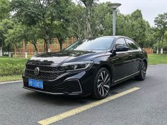 Volkswagen Passat 330TSI Starry Sky Luxury Edition - ფოტო 1