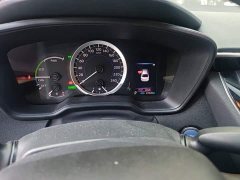 Toyota Corolla Hybrid 1.8H E-CVT Sport - ფოტო 13