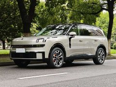 Lynk & Co Geely Lynk & Co 900 2.0T Ultra 6-Seater - ფოტო 1