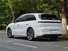Li Auto L6 Pro - ფოტო 17