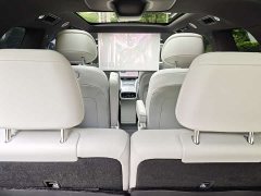 AITO M9 Extended Range Ultra 42kWh 6-Seater - ფოტო 12