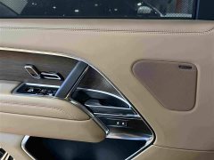 Land Rover Range Rover 3.0 L6 400PS Grand Long Wheelbase Edition - ფოტო 13