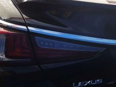 Lexus ES 300h Premium Edition - ფოტო 4