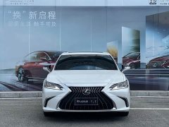 Lexus ES 200 Excellence Edition - ფოტო 3