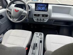 Wuling Yangguang 300km Comfort Passenger Van 60kW - ფოტო 4
