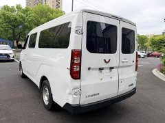 Wuling Yangguang 300km Comfort Passenger Van 60kW - ფოტო 7