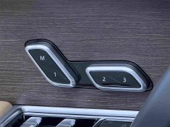 Land Rover Range Rover 3.0L V6 400PS Extended Wheelbase Prestige Edition - ფოტო 18