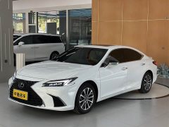 Lexus ES 2025 200 Premium Edition - ფოტო 1
