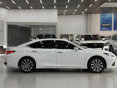 Lexus ES 2025 200 Premium Edition - ფოტო 4