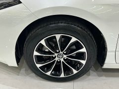 Toyota Avalon 2.0L Premium Edition - ფოტო 11