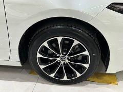 Toyota Avalon 2.0L Premium Edition - ფოტო 15