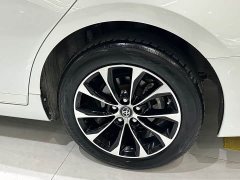 Toyota Avalon 2.0L Premium Edition - ფოტო 8