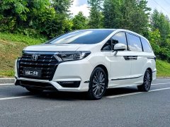 Honda Odyssey 2.0L e:HEV Luxury - ფოტო 1