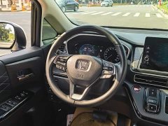 Honda Odyssey 2.0L e:HEV Luxury - ფოტო 12