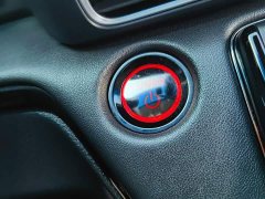 Honda Odyssey 2.0L e:HEV Luxury - ფოტო 18
