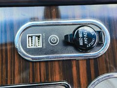 Honda Odyssey 2.0L e:HEV Luxury - ფოტო 19
