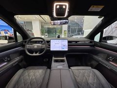 NIO ES8 Six-Seat Executive Luxury Edition - ფოტო 8