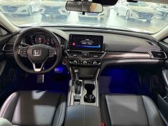 Honda Accord 260TURBO Phantom Night Premium Edition - ფოტო 8