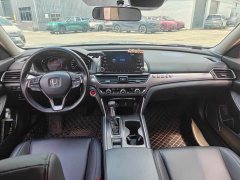 Honda Accord 2018 260TURBO Luxury National V - ფოტო 9