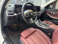 BMW 3 Series 325Li M Sport Package - ფოტო 11
