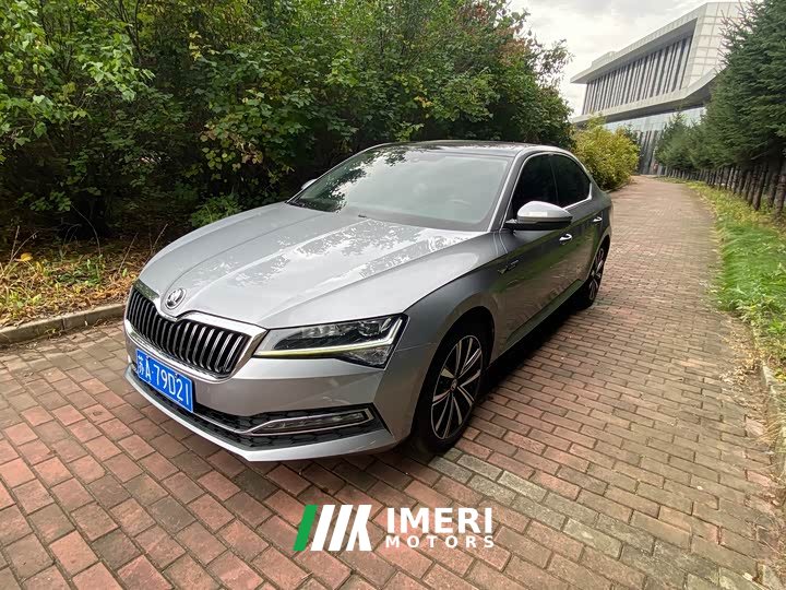 Skoda Superb Facelift TSI280 DSG Premium Edition - автомобиль из Китая