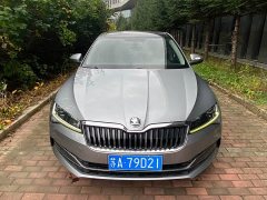 Skoda Superb Facelift TSI280 DSG Premium Edition - фото 2
