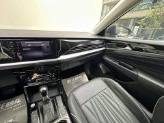Volkswagen Passat 330TSI Starry Sky Luxury Edition - ფოტო 14