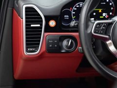 Porsche Cayenne New Energy Cayenne E-Hybrid 2.0T - ფოტო 19