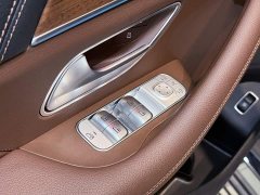 Mercedes-Benz GLS 450 4MATIC Luxury - ფოტო 18