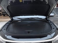 Li Auto ONE 2021 Extended-Range 6-Seater - ფოტო 13