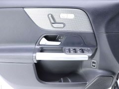Mercedes-Benz GLA 180 - ფოტო 8
