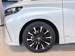 Toyota Alphard Hybrid 2.5L Premium Edition - ფოტო 10