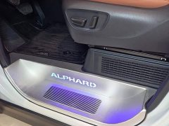 Toyota Alphard Hybrid 2.5L Premium Edition - ფოტო 19