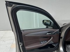 BMW 5 Series Facelift 530Li Premier M Sport Package - ფოტო 12
