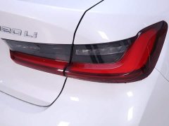 BMW 3 Series 320Li M Sport Package - ფოტო 9