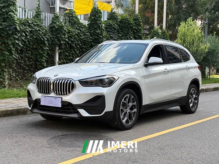 BMW X1 sDrive25Li Leading Edition