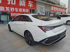 Hyundai Elantra 2023 1.5L CVT Luxury - ფოტო 6