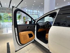 Li Auto i8 2025 Standard Edition - ფოტო 6