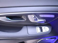 Mercedes-Benz V-Class V 300 L Long Wheelbase Luxury Edition - ფოტო 17