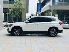 BMW X1 2021 sDrive25Li Leading Edition - ფოტო 4